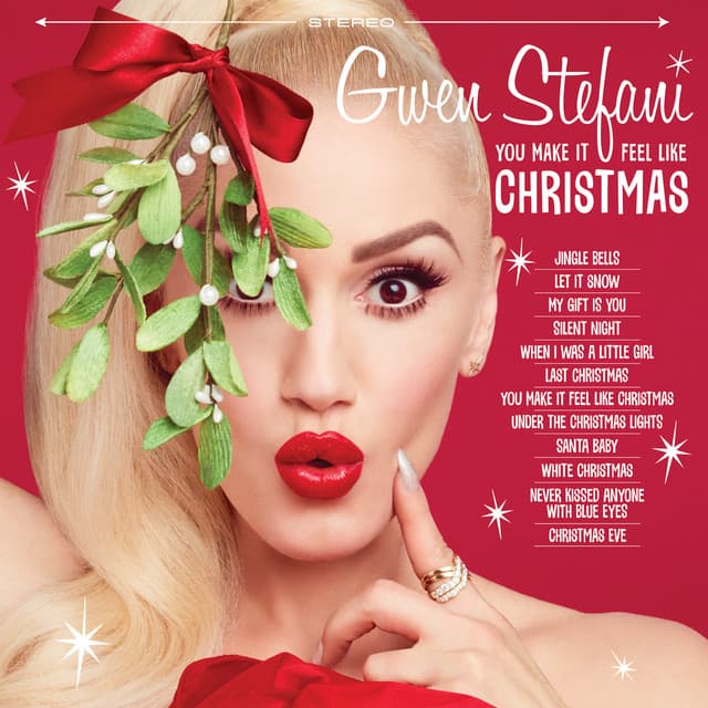 You Make It Feel Like Christmas (feat. Blake Shelton)